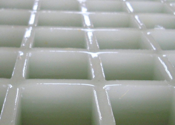 Κίνα Το πλαστικό κιγκλίδωμα πατωμάτων βάσεων φίμπεργκλας + ρητίνης φορμάρισε 38MM που προσαρμόστηκαν προμηθευτής