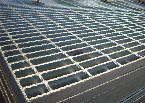 Πλάκα σχάρας από χάλυβα βαρέος φορτίου Q235 ASTM A36 25X5mm 30X3mm 30X5mm 40X5mm