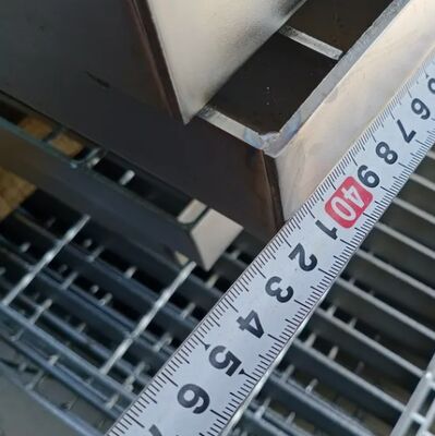 Γαλβανισμένη εν θερμώ 40X3mm 800X1600mm Χαλύβδινη σχάρα για βιομηχανικά καλύμματα αποστράγγισης και διαδρόμους